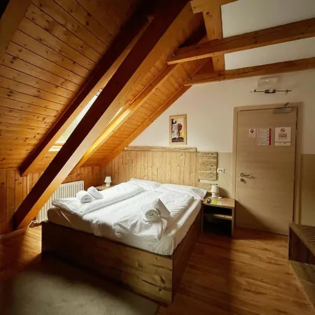 Hotel Tarvisio Four Seasons Exterior photo